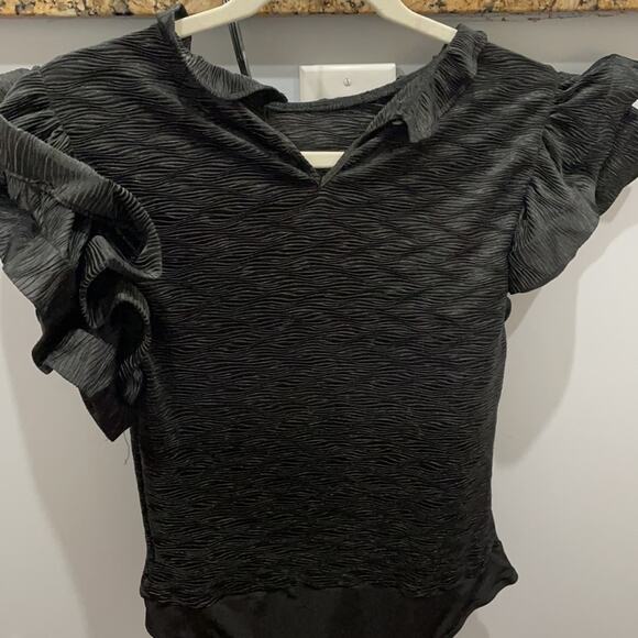 LOVE CULTURE TOP CHIC Black Ruffled Bodysuit NWT - Picture 3 of 5